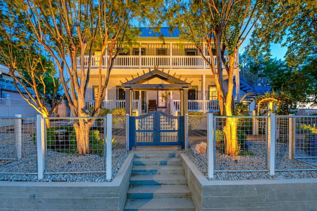McKenize Guest House: Marble Falls Suite 1 BD, 1BA Extérieur photo